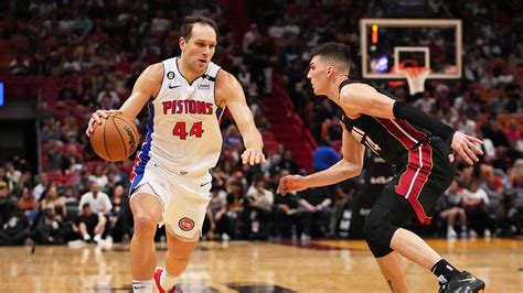 detroit pistons vs miami heat matches